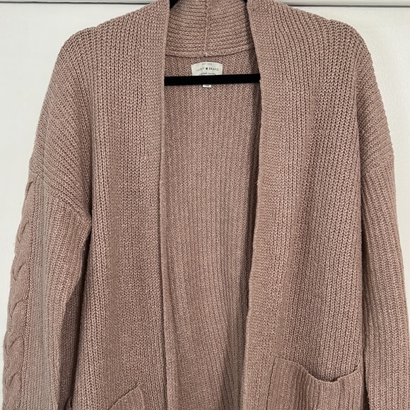 Lucky brand mauve sweater - Picture 2 of 2